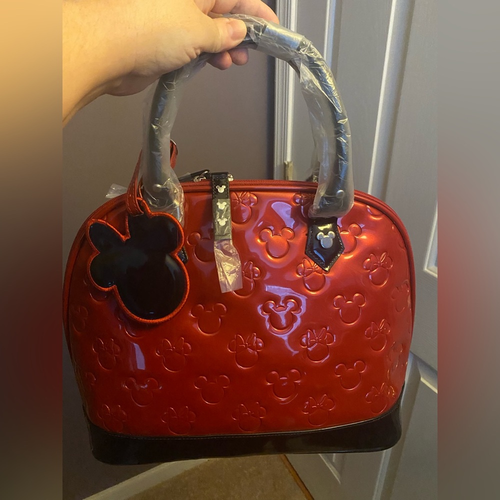Brand new with tags, King of Hearts and Queen of Hearts, loungefly purse